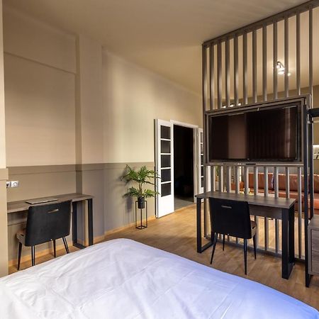 Апартаменти Noho Boutique , Premium Living Dikeou 8 Афіни Екстер'єр фото